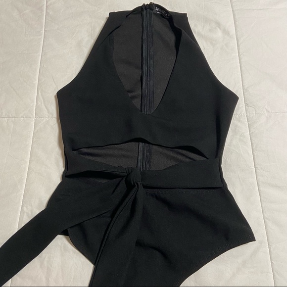 Fashion Nova Cutout Bodysuit - Picture 3 of 11